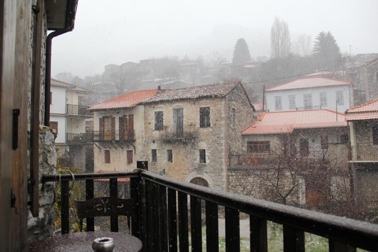 Tsarbou Pensión 4*