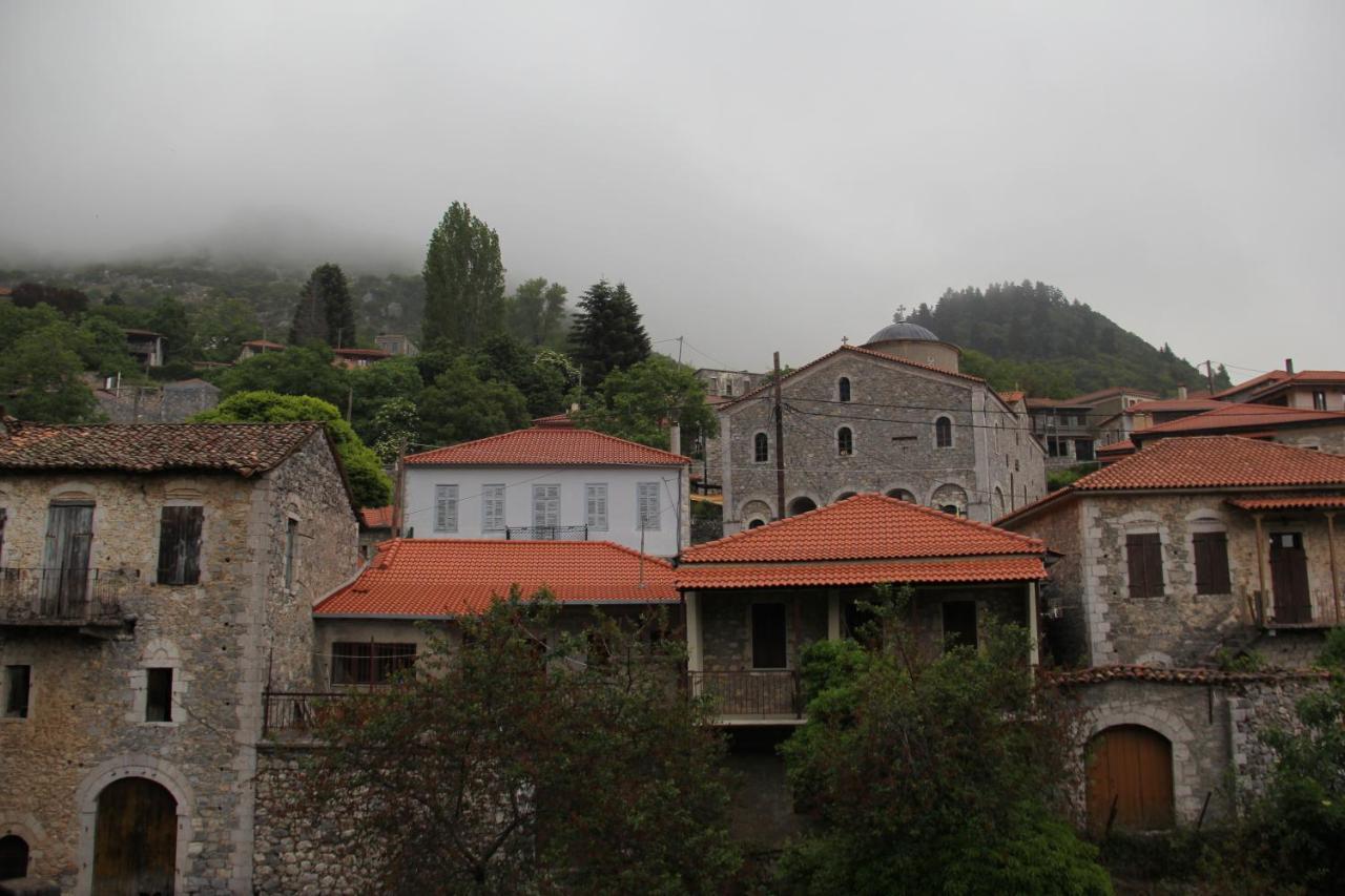 Tsarbou Pensión Stemnitsa